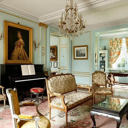 Chateau De Servigny *