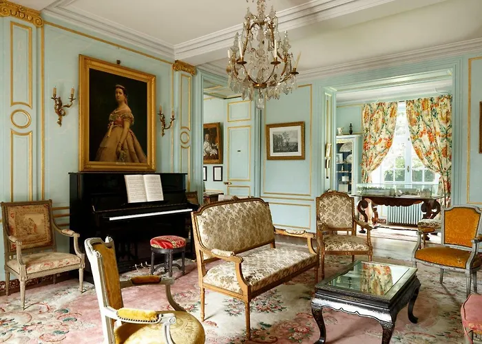 Chateau De Servigny *